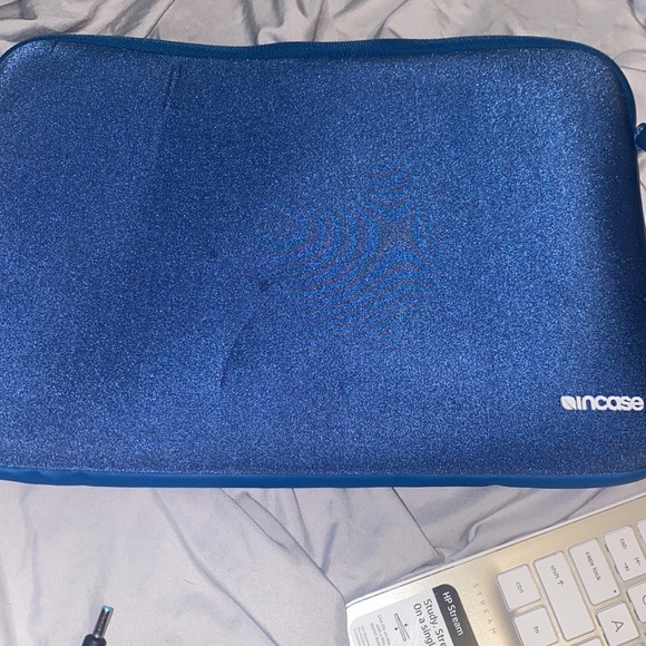 HP STREAM LAPTOP - Picture 6 of 6